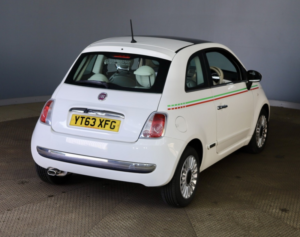 2013 Fiat 500 1.2 Lounge in White — image 4