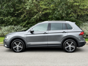 2017 Volkswagen Tiguan 2.0 Tdi Bluemotion Tech Se Navigation in Grey — image 4