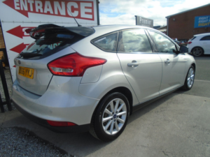 2016 Ford Focus 1.5 Tdci Titanium Hatchback 5dr Diesel Manual Euro 6 (s/s) (120 Ps) in Silver — image 5