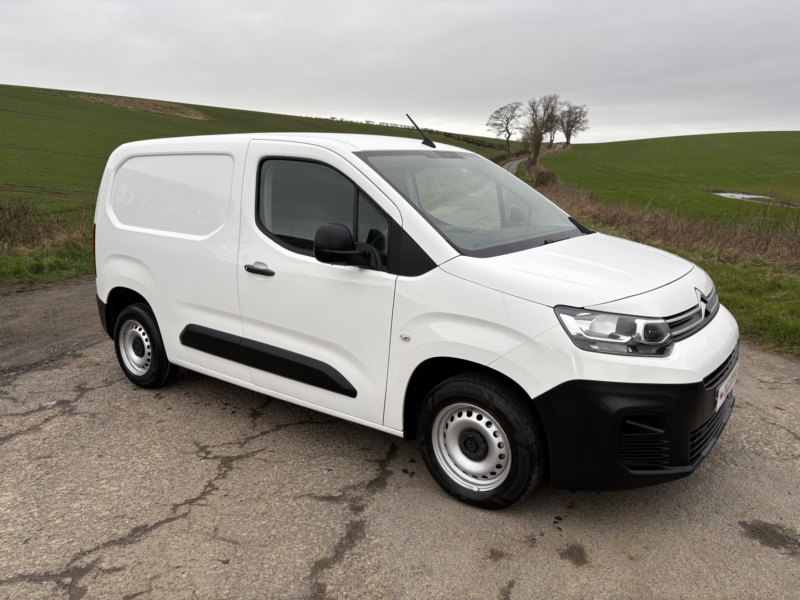 2019 Citroen Berlingo 1.6 Bluehdi 650 X M in White — image 1