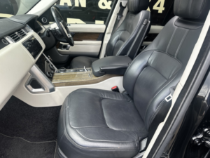 2018 Land Rover Range Rover 3.0 Td V6 Vogue Se in Black — image 6
