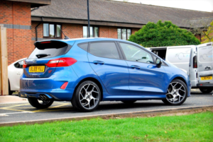 2020 Ford Fiesta St-2 1.5 Ecoboost 5-Door. 1 Owner, Sync 3 Sat Nav, Cruise. Full Ford History. 58k. Performance Blue in Blue — image 6