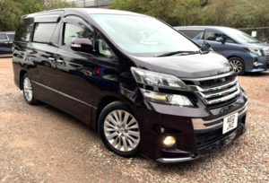 2012 Toyota Vellfire 2.4l Petrol- Upgraded Car -Ulez/caz Pass-Free 40months Gold Warranty & 12 Aa Breakdown Cover in Purple — image 2