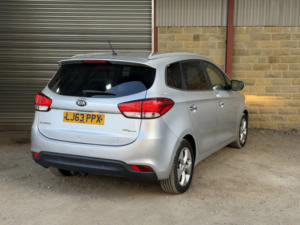 2015 Kia Sportage 1.7 Crdi Ecodynamics 2 in White — image 5