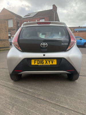 2016 Toyota Aygo 1.0 Vvt-I X-Play in Silver — image 3