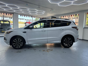 2017 Ford Kuga 2.0 Tdci Ecoblue St-Line Euro 6 (s/s) 5dr in White — image 3
