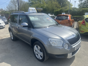 2011 Skoda Yeti 1.8 Tsi Se in Grey — image 4