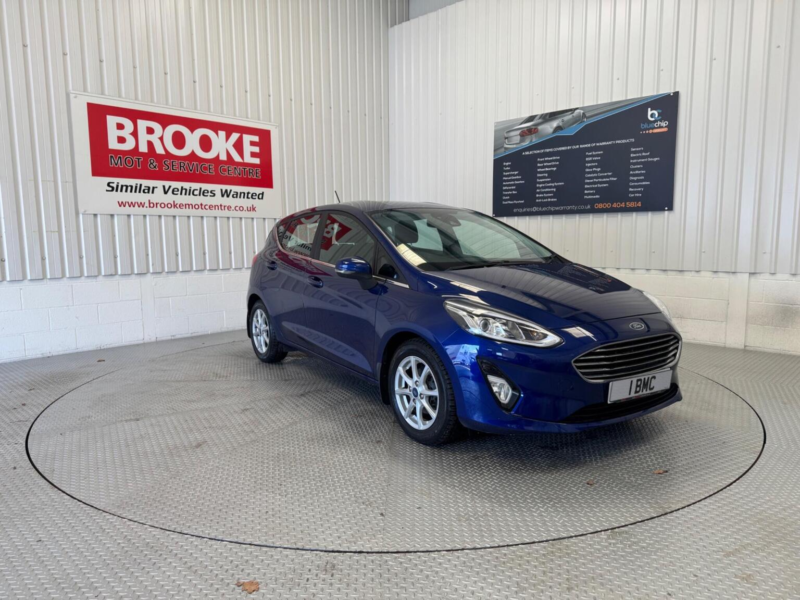 2017 Ford Fiesta 1.1 Ti-Vct Zetec Euro 6 (s/s) 5dr in Blue — image 1