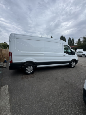 2019 Ford Transit 2.0 350 Ecoblue in White — image 2