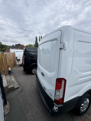 2019 Ford Transit 2.0 350 Ecoblue in White — image 3