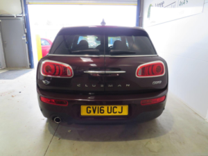 2016 MINI Clubman 1.5 Cooper Auto Euro 6 (s/s) 6dr in Red — image 4