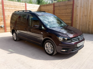 2020 Volkswagen Caddy Maxi Life 5 SEAT Auto Wheelchair Accessible Disabled Access Vehicle Wav in Purple — image 3