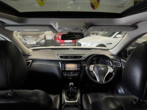 2016 Nissan X-Trail 1.6 Dci Tekna in White — image 2