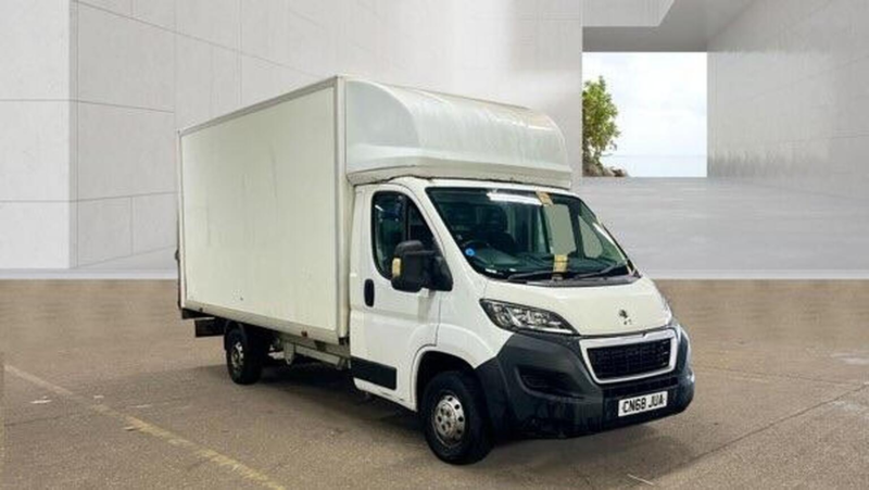 2018 Peugeot Boxer 2.2 Hdi 335 Fwd L3 2dr in White — image 1