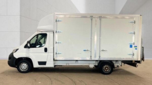 2018 Peugeot Boxer 2.2 Hdi 335 Fwd L3 2dr in White — image 4