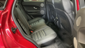 2019 Land Rover Range Rover Evoque Td4 Hse Dynamic in Red — image 4