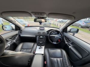 2014 Volvo Xc90 2.4 D5 Se Lux in Grey — image 2