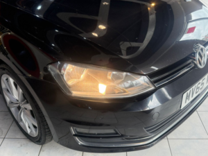 2015 Volkswagen Golf 2.0 Tdi Bluemotion Tech Gt in Black — image 3