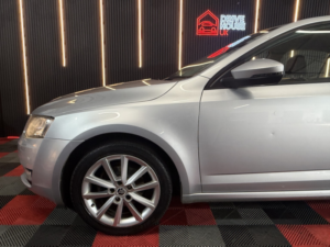 2015 Skoda Octavia 1.6 Tdi Elegance in Silver — image 6