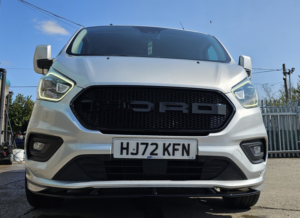2022 Ford Transit Custom 2.0 Transit Custom Limited Van 340 L1 2.0l Ecoblue 130ps Fwd 6 Speed Automatic in Silver — image 2