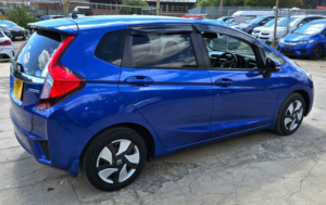 2015 Honda Fit 1.5l Hybrid- Ulez/caz Pass-English Speedometer- Free 18months Gold Warranty & 12months Aa Breakdown Cover in Blue — image 4