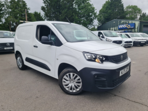 2021 Peugeot Partner 1.5 Professional — image 2