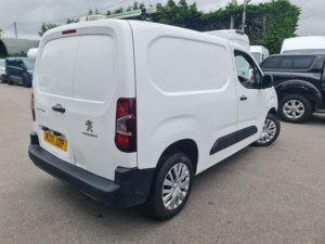 2021 Peugeot Partner 1.5 Professional — image 6