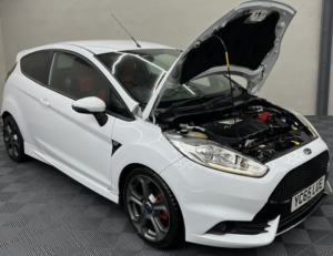 2015 Ford Fiesta 1.6 Fiesta St-2 T 3dr in White — image 3