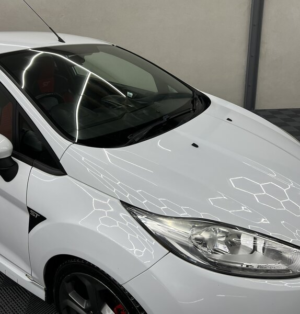 2015 Ford Fiesta 1.6 Fiesta St-2 T 3dr in White — image 5