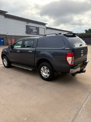 2018 Ford Ranger 3.2 Tdci Limited 1 Pickup Double Cab 4dr Diesel Auto 4WD Euro 5 (200 Ps) in Grey — image 3