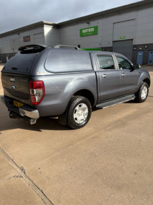2018 Ford Ranger 3.2 Tdci Limited 1 Pickup Double Cab 4dr Diesel Auto 4WD Euro 5 (200 Ps) in Grey — image 5