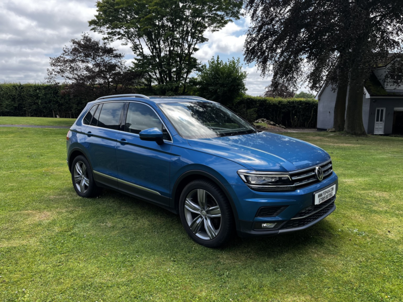 2018 Volkswagen Tiguan 2.0 Tdi Sel R Line Spec In Blue,pan Roof,sat Nav,heated Seats,plus More Added. in Blue — image 1