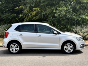 2017 Volkswagen Polo 1.2 Tsi Bluemotion Tech Match in Silver — image 2