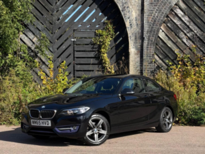 2015 BMW 2 Series 1.5 218i Sport Euro 6 (s/s) 2dr in Black — image 3