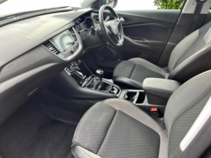 2019 Vauxhall Grandland X 1.2 Turbo Sport Nav Euro 6 (s/s) 5dr in Grey — image 5