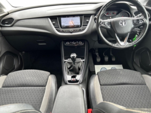 2019 Vauxhall Grandland X 1.2 Turbo Sport Nav Euro 6 (s/s) 5dr in Grey — image 6