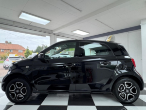 2017 Smart Forfour 1.0 Prime Euro 6 (s/s) 5dr in Black — image 5