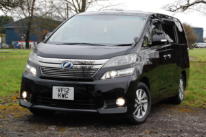2012 Toyota Alphard 2.4 Hybrid Royal Lounge Camper 4 Seats in Black — image 3