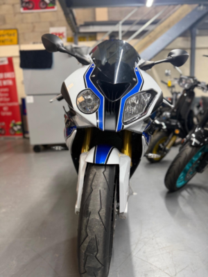 2013 BMW Hp4 in Multicolour — image 4