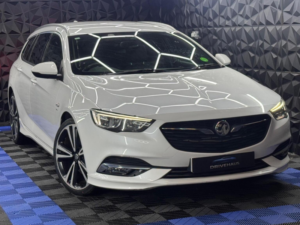 2018 Vauxhall Insignia 2.0 Turbo D Blueinjection Sri Vx Line Nav Sports Tourer Auto Euro 6 (s/s) 5dr in White — image 5