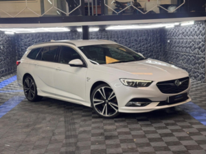 2018 Vauxhall Insignia 2.0 Turbo D Blueinjection Sri Vx Line Nav Sports Tourer Auto Euro 6 (s/s) 5dr in White — image 6
