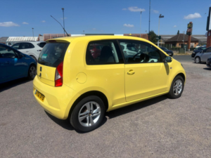2012 SEAT Mii 1.0 12v Se Euro 5 3dr in Yellow — image 5