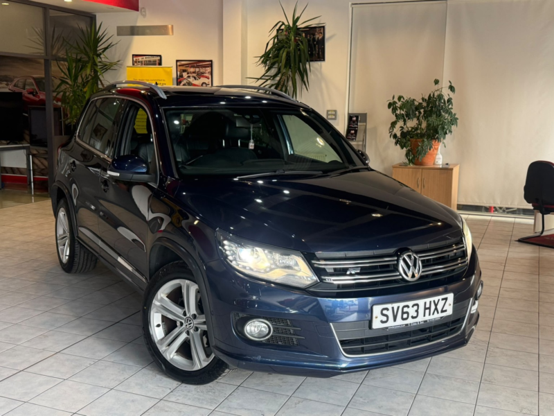 2013 Volkswagen Tiguan 2.0 Tdi Bluemotion Tech R-Line in Blue — image 1