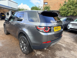 2018 Land Rover Discovery Sport Td4 Landmark in Grey — image 3