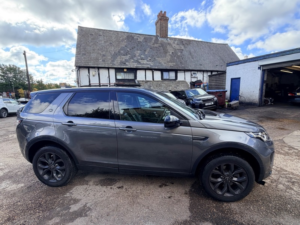 2018 Land Rover Discovery Sport Td4 Landmark in Grey — image 4