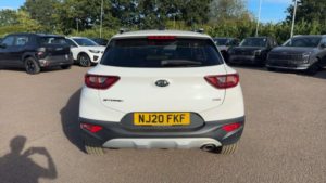 2020 Kia Stonic 1.0 T-Gdi 3 Dct Euro 6 (s/s) 5dr in White — image 4