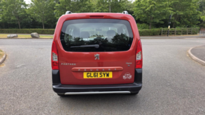 2012 Peugeot Partner Tepee 1.6 Hdi 8v Tepee Outdoor in Red — image 6