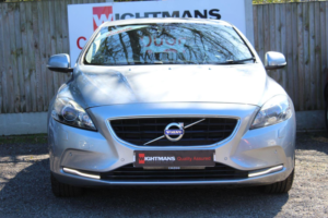 2016 Volvo V40 1.5 Inscription T3 in Silver — image 2