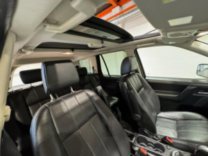 2011 Land Rover Freelander 2 2.2 Sd4 Hse Commandshift 4WD Euro 5 5dr in Grey — image 4
