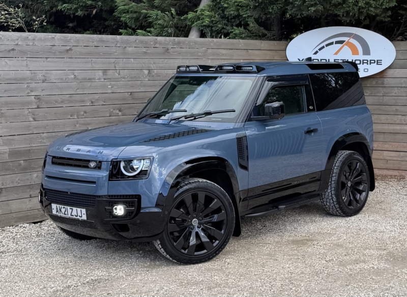 2021 Land Rover Defender 90 3.0 D200 Mhev in Blue — image 1